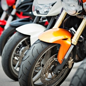 motos garées