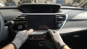 découvrez les solutions efficaces pour réparer l'écran de votre c4 picasso qui ne s'allume plus. guide complet pour diagnostiquer et résoudre ce problème rapidement.