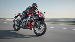 découvrez la vitesse maximale prévue de la aprilia rs 125 pour l'année 2026 et les nouveautés qui pourraient influencer ses performances.