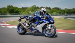 découvrez la vitesse maximale de la yamaha r7 et apprenez comment exploiter pleinement ses performances pour une expérience de conduite optimale.